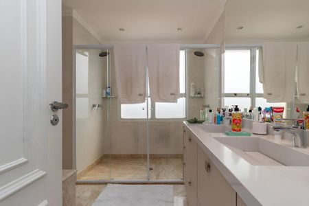 Apartamento à venda com 250m², 4 quartos e 5 vagas