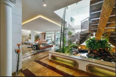 Casa à venda com 800m², 4 quartos e 10 vagas