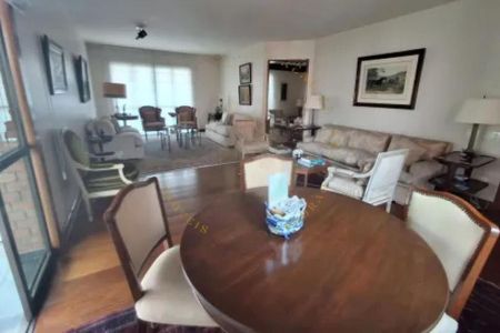 Apartamento à venda com 3 quartos, 300m² em Indianópolis, São Paulo