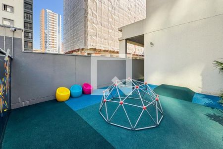 Apartamento à venda com 160m², 3 quartos e 2 vagas Apartamento à venda com 160m², 3 quartos e 2 vagasPlayground