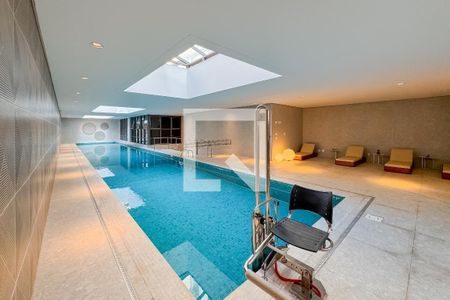 Apartamento à venda com 160m², 3 quartos e 2 vagas Apartamento à venda com 160m², 3 quartos e 2 vagasPIscina coberta