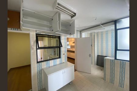 Apartamento à venda com 211m², 3 quartos e 2 vagas