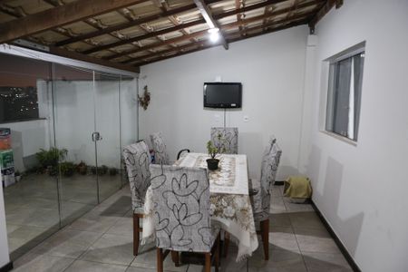 Casa à venda com 137m², 3 quartos e 1 vagaÁrea Externa