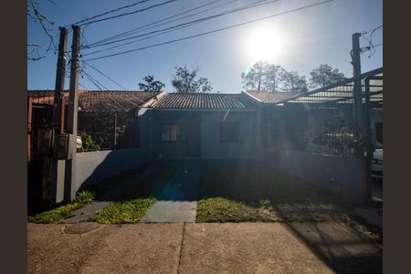 Casa à venda com 54m², 2 quartos e 2 vagasFachada