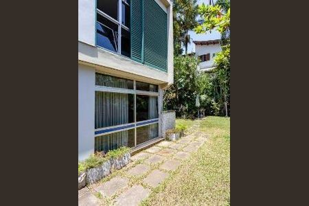 Casa à venda com 381m², 4 quartos e 4 vagas