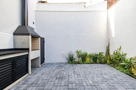 Casa à venda com 130m², 3 quartos e 3 vagas