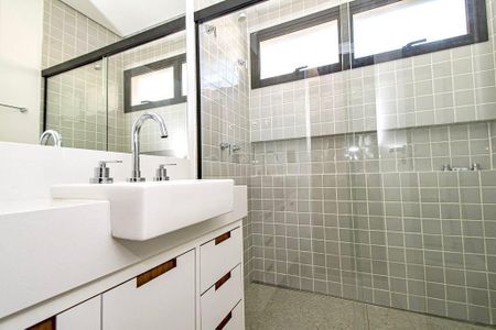 Casa à venda com 130m², 3 quartos e 3 vagas