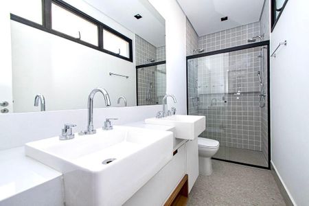 Casa à venda com 130m², 3 quartos e 3 vagas