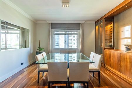 Apartamento à venda com 3 quartos, 306m² em Indianópolis, São Paulo