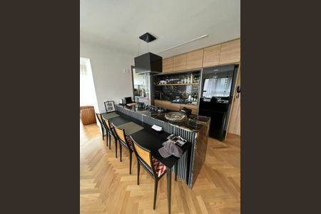 Apartamento à venda com 70m², 1 quarto e 1 vaga