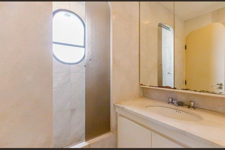 Apartamento à venda com 362m², 4 quartos e 4 vagas