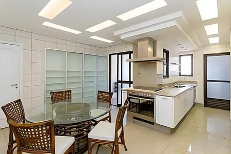 Apartamento à venda com 164m², 3 quartos e 3 vagas