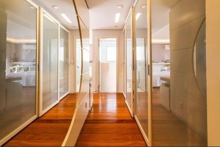 Apartamento à venda com 473m², 3 quartos e 8 vagas