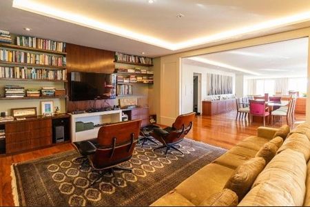 Apartamento à venda com 473m², 3 quartos e 8 vagas