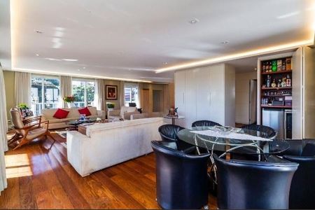 Apartamento à venda com 473m², 3 quartos e 8 vagas