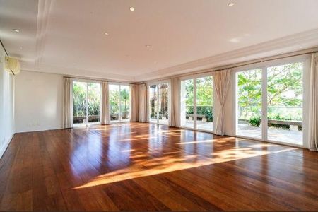Apartamento à venda com 473m², 3 quartos e 8 vagas