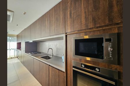 Apartamento à venda com 328m², 3 quartos e 4 vagas