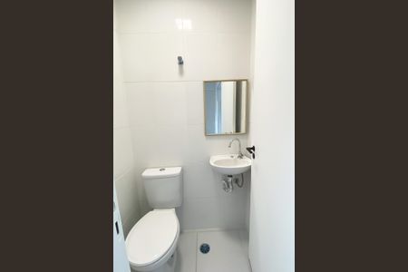 Apartamento à venda com 101m², 3 quartos e 2 vagas Apartamento à venda com 101m², 3 quartos e 2 vagasBanheiro de Serviço