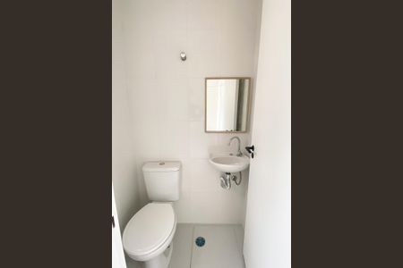 Apartamento à venda com 101m², 3 quartos e 2 vagas Apartamento à venda com 101m², 3 quartos e 2 vagasBanheiro de Serviço