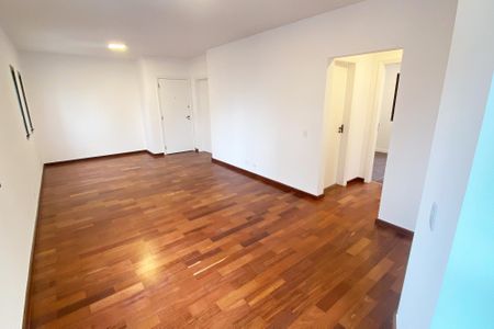 Apartamento à venda com 101m², 3 quartos e 2 vagas Apartamento à venda com 101m², 3 quartos e 2 vagasSala