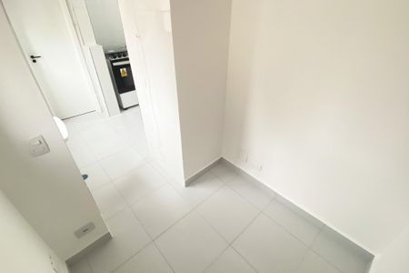 Apartamento à venda com 101m², 3 quartos e 2 vagas Apartamento à venda com 101m², 3 quartos e 2 vagasQuarto de Serviço
