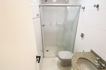 Apartamento à venda com 101m², 3 quartos e 2 vagas Apartamento à venda com 101m², 3 quartos e 2 vagasBanheiro