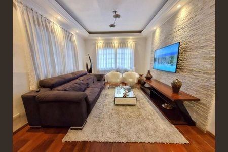 Casa à venda com 3 quartos, 280m² em Vila Gomes, São Paulo