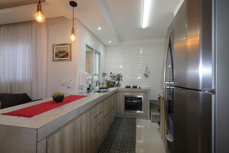 Apartamento à venda com 106m², 2 quartos e 2 vagasCozinha