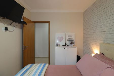 Apartamento à venda com 106m², 2 quartos e 2 vagasQuarto 2