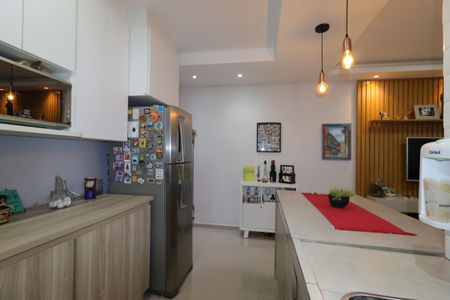 Apartamento à venda com 106m², 2 quartos e 2 vagasCozinha