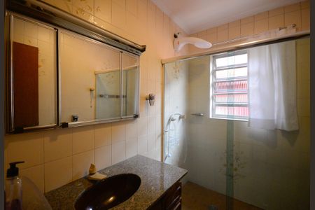 Casa à venda com 236m², 4 quartos e 2 vagas Casa à venda com 236m², 4 quartos e 2 vagasBanheiro Suíte 3