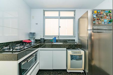 Apartamento à venda com 101m², 3 quartos e 2 vagasCozinha