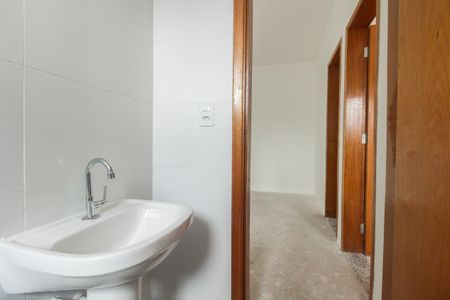 Apartamento à venda com 43m², 2 quartos e sem vaga Apartamento à venda com 43m², 2 quartos e sem vagaBanheiro