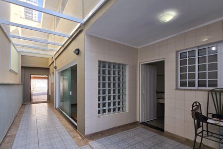 Casa à venda com 275m², 3 quartos e 2 vagasQuintal