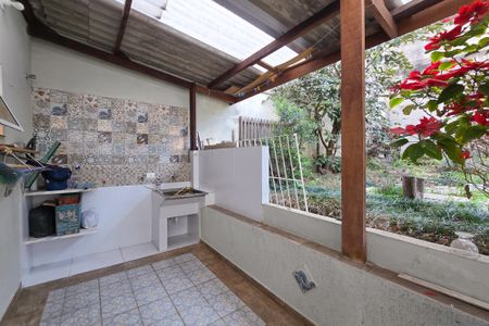 Casa à venda com 275m², 3 quartos e 2 vagasÁrea de Serviço