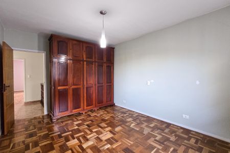Casa à venda com 275m², 3 quartos e 2 vagasSuíte