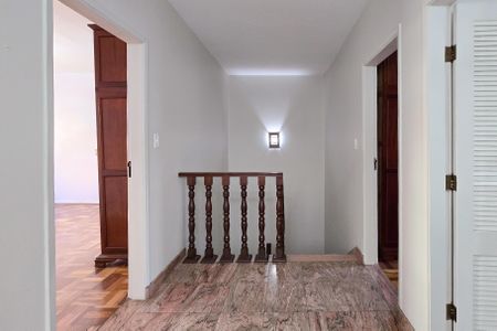 Casa à venda com 275m², 3 quartos e 2 vagasAcesso - Quartos