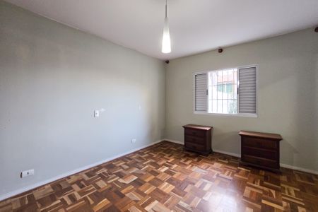 Casa à venda com 275m², 3 quartos e 2 vagasSuíte