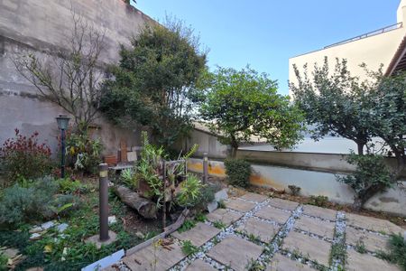 Casa à venda com 275m², 3 quartos e 2 vagasQuintal de trás