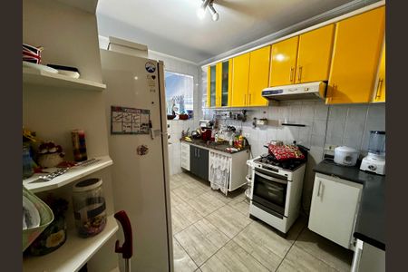 Apartamento à venda com 68m², 2 quartos e 1 vaga Apartamento à venda com 68m², 2 quartos e 1 vagaCozinha