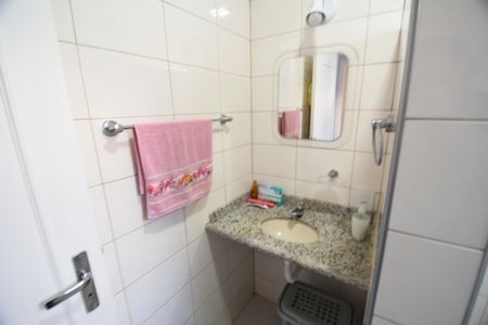 Casa à venda com 100m², 3 quartos e 1 vagaBanheiro