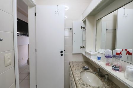 Apartamento para alugar com 160m², 3 quartos e 3 vagasBanheiro Suíte