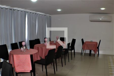 Apartamento à venda com 60m², 2 quartos e 1 vaga Apartamento à venda com 60m², 2 quartos e 1 vagaÁrea comum - Salão de festas