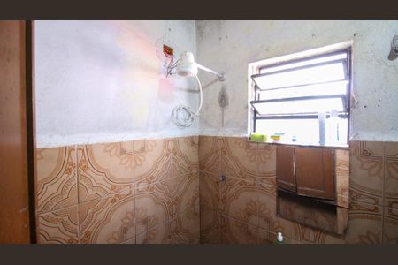 Casa para alugar com 85m², 2 quartos e 1 vaga Casa para alugar com 85m², 2 quartos e 1 vagaBanheiro Social