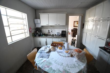 Casa à venda com 97m², 3 quartos e 2 vagasCasa 2 - Cozinha