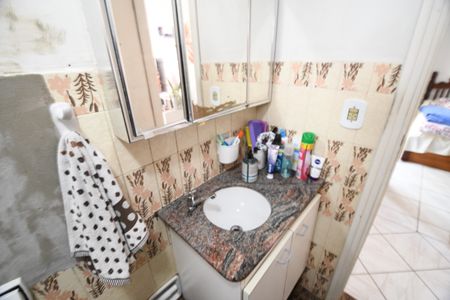 Casa à venda com 97m², 3 quartos e 2 vagasCasa 2 - Banheiro