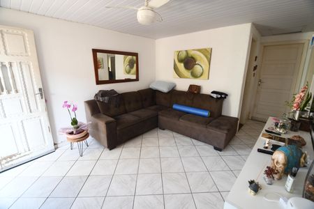 Casa à venda com 97m², 3 quartos e 2 vagasCasa 2 - Sala