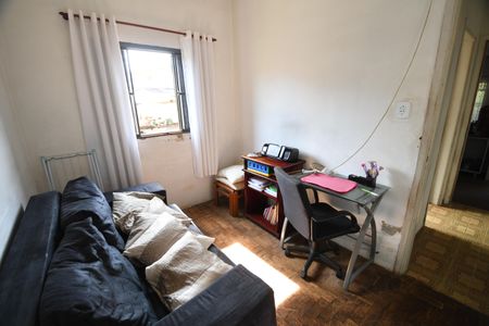 Casa à venda com 97m², 3 quartos e 2 vagasQuarto 3