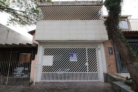 Casa à venda com 132m², 3 quartos e 2 vagasFachada