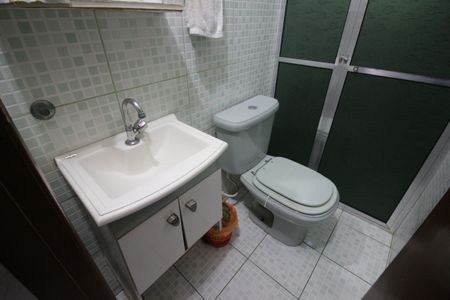 Casa à venda com 132m², 3 quartos e 2 vagasBanheiro 3